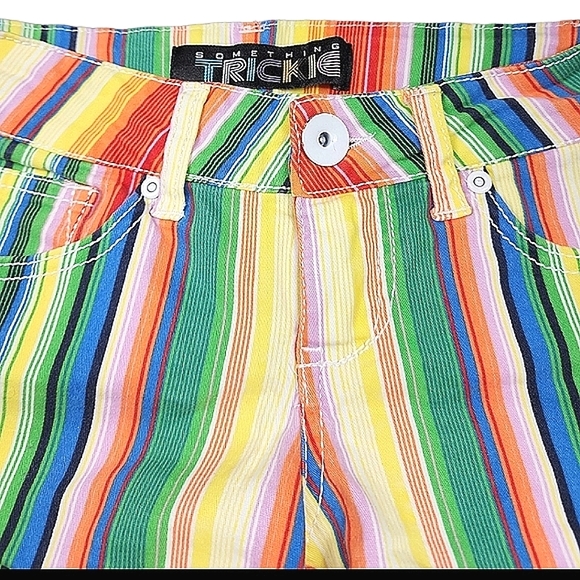 Women's Something Trickie Shorts Size 1 - Picture 3 of 7